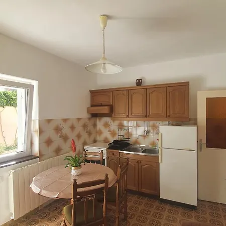 Apartment Omim *