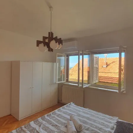 Apartment Omim